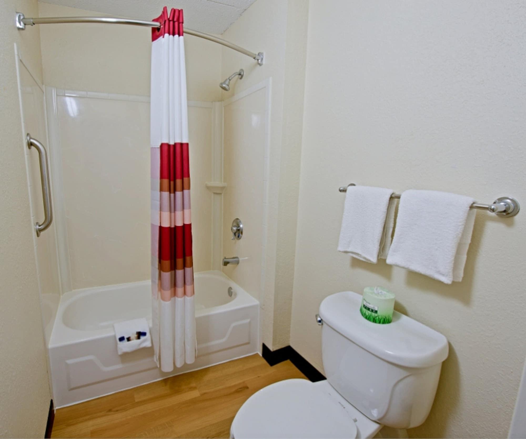 Red Roof Inn Pittsburgh North Cranberry Township Esterno foto