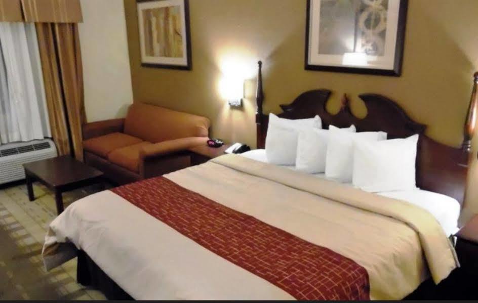 Red Roof Inn Pittsburgh North Cranberry Township Esterno foto